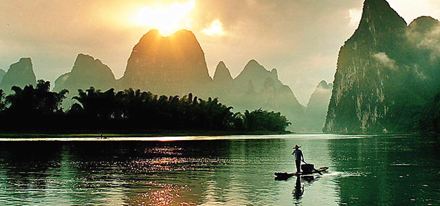 Take 1 Day Li River Cruise Tour, step in romantic Chinese painting! See details>>